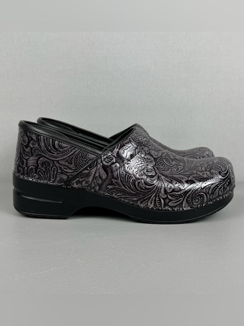 Dansko Professional Clogs Tooled Leather Floral Gray Black Womens 42 US 11.5/12